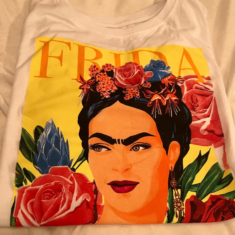 Frida Kahlo Tee